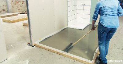 Égaliser un sol en béton : le mini-guide pratique Atelier Knauf