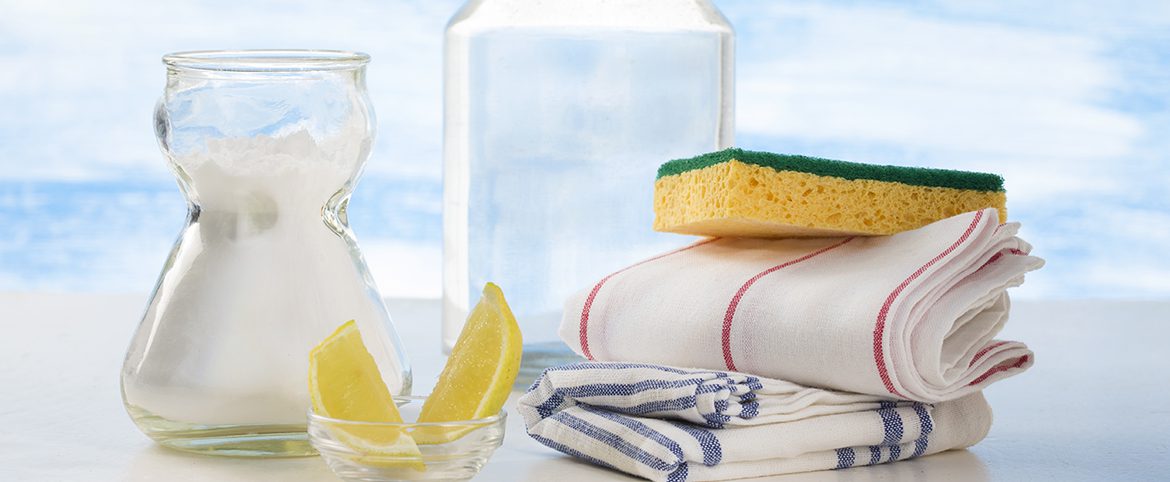 Bicarbonate, vinaigre blanc : les produits miracles Bicarbonate, vinaigre blanc : les produits miracles