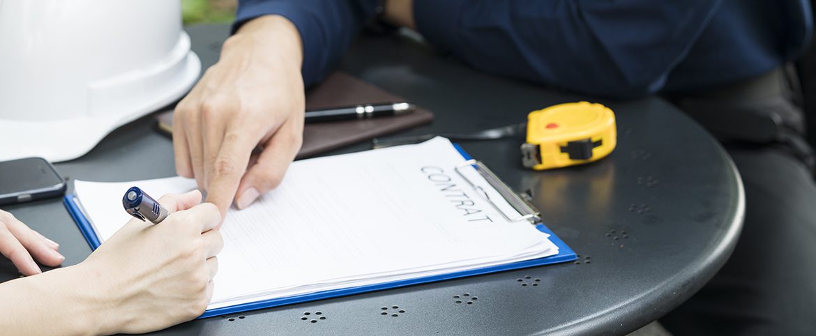 Faut-il signer un contrat avec mon entrepreneur ? Faut-il signer un contrat avec mon entrepreneur ?