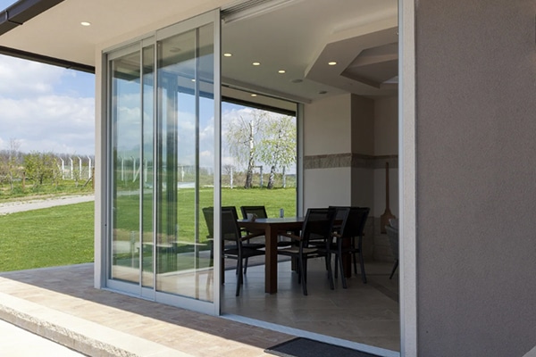 intérieur extérieur-maison continuité espaces