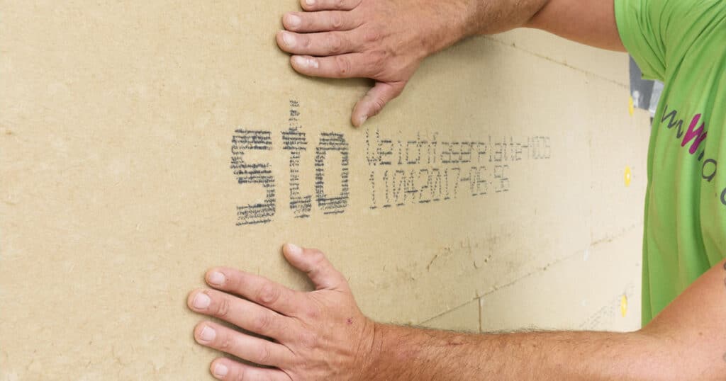 STO - Isolez vos murs extérieurs avec de la fibre de bois, un isolant naturel.