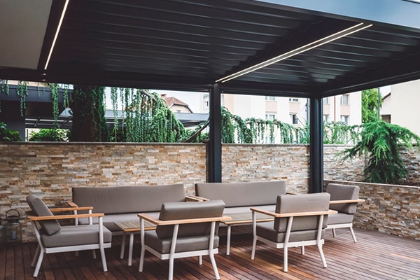 terrasse couverte avantages aménagement prix