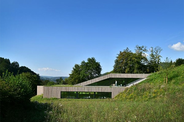 Performance énergétique  confort  STIEBEL ELTRON ECS pompe à chaleurv