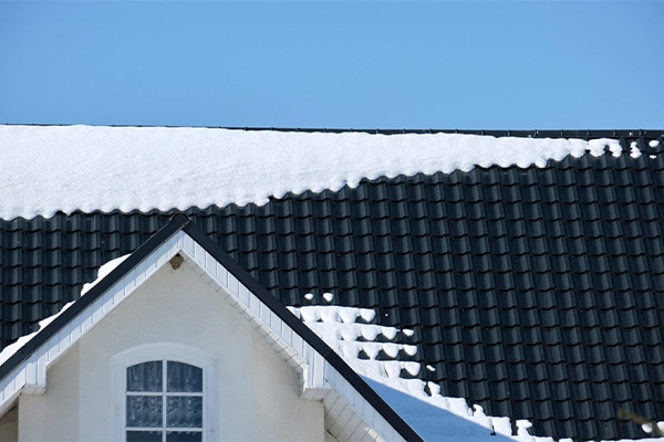 protéger maison neige hiver