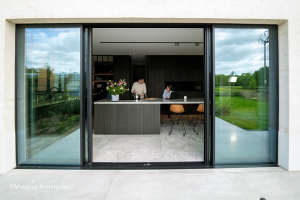 baie coulissante encastrée  reynaers aluminium