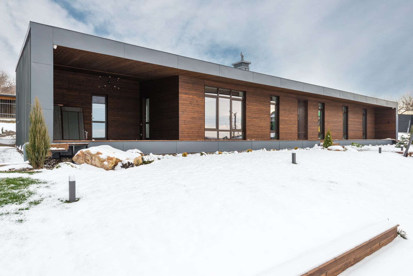 %titre de l'article% Façade contemporaine d’une maison
