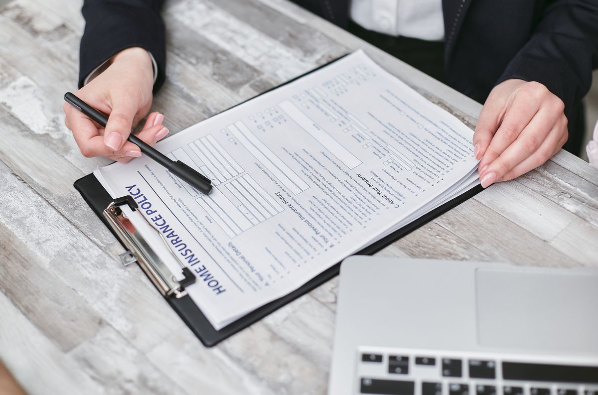 %titre de l'article% Relecture d'un contrat d'assurance habitation, étape clé des démarches après un sinistre