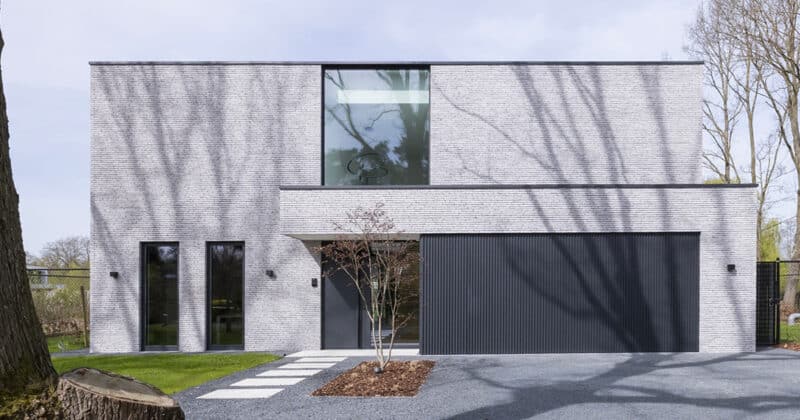 Les fenêtres en aluminium se décolorent‑elles ?